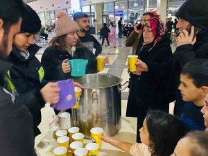 Büyükşehir Belediyesi Depremzedeler İçin Seferber Oldu