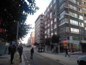 Elazığ’da Beşik Gibi Sallanan Bina Paniğe Neden Oldu