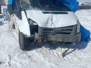 Deprem Bölgesine Yardım Malzemesi Götüren Tosyalı Esnaf Kazada Yaralandı
