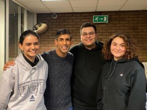 İ̇ngiltere Başbakanı Sunak, Depremzedeler İçin Bağış Yaptı