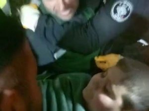 12 Yaşındaki Yavuz, 91 Saat Sonra Enkazdan Sağ Çıkarıldı