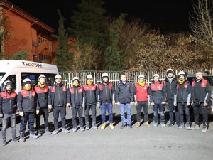 Kayapınar Belediyesi Arama Kurtarma Ekibi Adıyamana Doğru Yola Çıktı