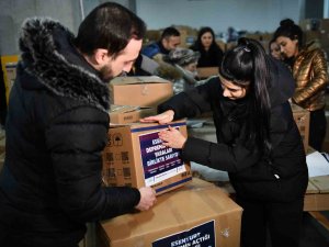 13’üncü Yardım Tırı Esenyurt’tan Deprem Bölgesine Gönderildi