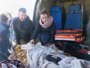 Kara Havacılık Komutanlığı, Yaralı Depremzedelerin Tahliyesini Sürdürüyor
