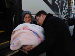 Depremzedeleri Nazilli’ye Getirmek İçin Gönderilen İlk Otobüs İlçeye Döndü