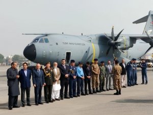 Pakistan’dan Gelen Yardım Malzemeleri Deprem Bölgelerine Doğru Yola Çıktı