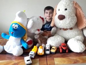 Oyuncaklarını Depremzede Arkadaşlarına Gönderdiler