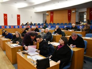 Deprem Şehitleri İçin Fatiha Okunarak Başladı