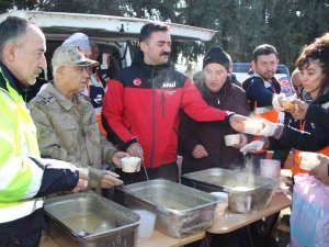 Kırıkkale Valisi’nden Depremin Merkez Üssü Pazarcık’tan Açıklama