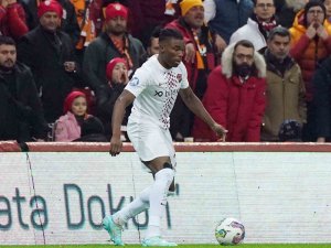 Sam Adekugbe Depremde Yaşadıklarını Anlattı