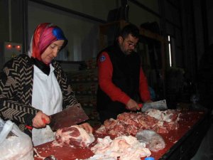 Malatya’da Günlük 50 Bin Depremzedeye Sıcak Yemek