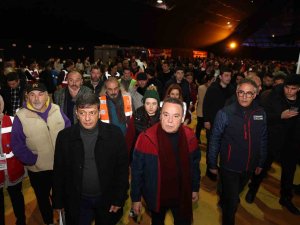 Antalya’ya Gelen Depremzedeler İçin Ücretsiz Giyim Mağazası Açılacak