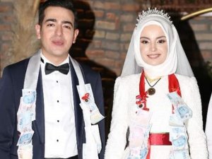 Depremde Hayatını Kaybeden Karamanlı Genç Hakim Toprağa Verildi