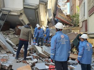 Bingöl’den Deprem Bölgesine 796 Personel Gönderildi