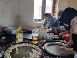 Afyonkarahisar’da Ev Hanımları Tek Yürek Oldu