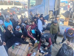 Söğütten Deprem Bölgesine Gönderilen Yardımlar Dağıtıldı