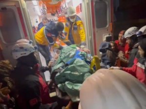 Depremin 100. Saatinde Umut Tazeleyen Kurtuluş