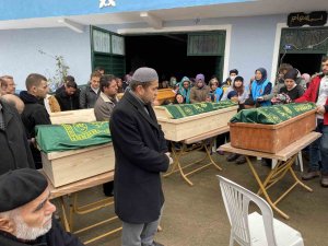 Depremde Hayatını Kaybeden Aktaş Ailesi Toprağa Verildi