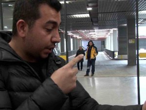 Deprem Dehşetini Bu Sözlerle Anlattı: "Çocuklarımı Bile Unutup Aşağı İndim. Teker Teker İsimleriyle Çağırdım"