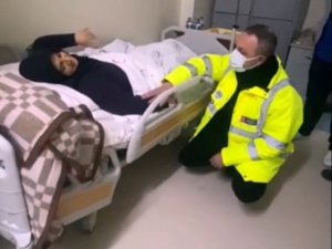 Ailesini Kaybeden Depremzede Gözyaşlarıyla: "Allah Devletimizi Başımızdan Eksik Etmesin"
