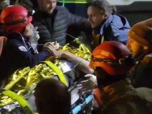 Depremin 112. Saatinde Enkaz Altından Kurtuluş