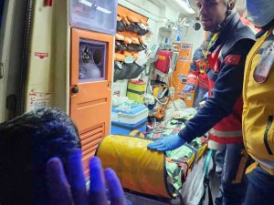 38 Yaşındaki Meltem Ünsal Enkazdan 114 Saat Sonra Sağ Kurtarıldı