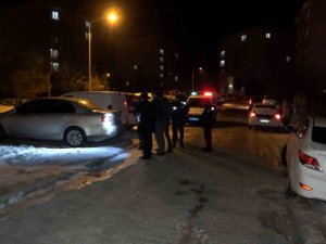 Kızının Erkek Arkadaşını Silahla Vurarak Öldürdü