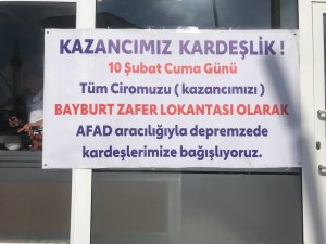 Bayburt Esnafı Depremzedeler İçin İşyerlerinde Çalışıyor Günlük Kazançları Deprem Bölgesine Bağışlanacak