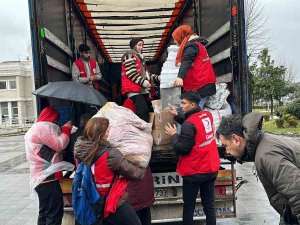 Düzceliler Depremzedeler İçin Tek Yürek Oldu