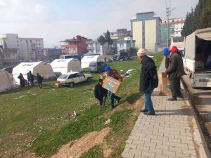 Körfez Belediyesi, Kahramanmaraş’ta 8 Ekip İle 103 Mahallede Çalışma Yürütüyor