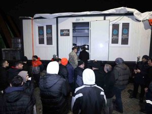 Deprem Bölgesinde Günde Bin Kişinin Yemek İhtiyacını Karşılayacaklar