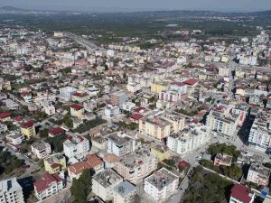Depremin Ortasındaki Bu İlçedeki Tek Bina Bile Yıkılmadı