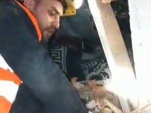 Madenciden Enkazda Kalan Ali Amca’ya: "Sana Mancar Yedireceğim Ali Ağabey"