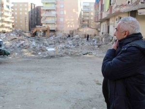 Depremden 7 Kişilik Ailesiyle Saniyelerle Kurtuldu, O Anları Anlattı