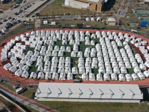 Gaziantep’te 80 Bin Vatandaşın Geçici Barınması İçin 11 Noktada 17 Bin 27 Çadır Kuruldu