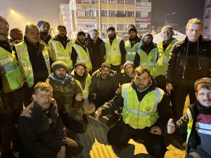 Başkan Genç’ten Depremzedelere Moral Desteği