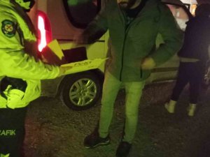 Polis Ekiplerinden Görenlerin İçini Isıtan Davranış