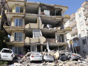 Depremin İ̇skenderun’da Geride Bıraktığı Acı Tablo