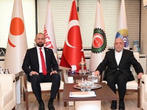 Hizmet İ̇ş Sendikası’ndan 40 Bin Üyeye 100 Milyonluk Afet Yardımı