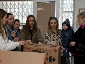Savaş Ve Deprem İki Halkı Kenetledi