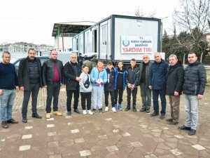 Öğrenciler Kalem Satarak Depremzedelere Bağış Yaptı