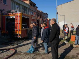 Edirne’de İki Katlı Evde Çıkan Yangın Korkuttu