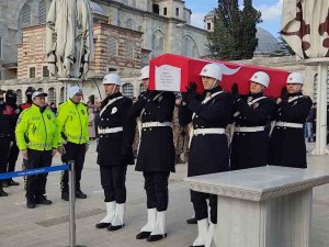 Depremde Hayatını Kaybeden Polis Memuru Son Yolculuğuna Uğurlandı