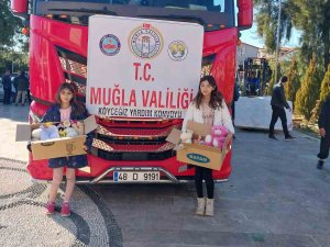 Köyceğizli Ceylin Ve Filiz’den Depremzede Arkadaşları İçin Duygu Dolu Hediye