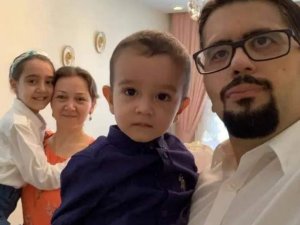 Depremde Hayatını Kaybeden Doktor Ve Ailesi Aydın’da Defnedilecek