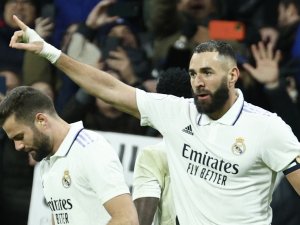 Benzema’nın İmzalı Forması Da Depremzedeler İçin Satışa Çıkıyor
