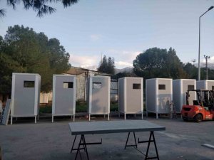 Deprem Bölgesi İçin Prefabrik Tuvalet Ve Duş Kabini Üretiyorlar