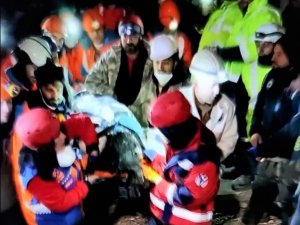 142 Saat Sonra Sağ Kurtulan Meltem Öğretmenin İlk İsteği Çay Oldu
