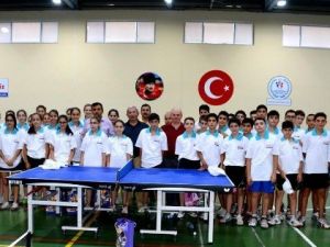 Milli Takım Sporcularına Moral Ziyareti
