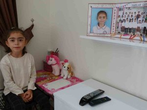 7 Yaşındaki Elisa’dan Depremzedelere Anlamlı Bağış